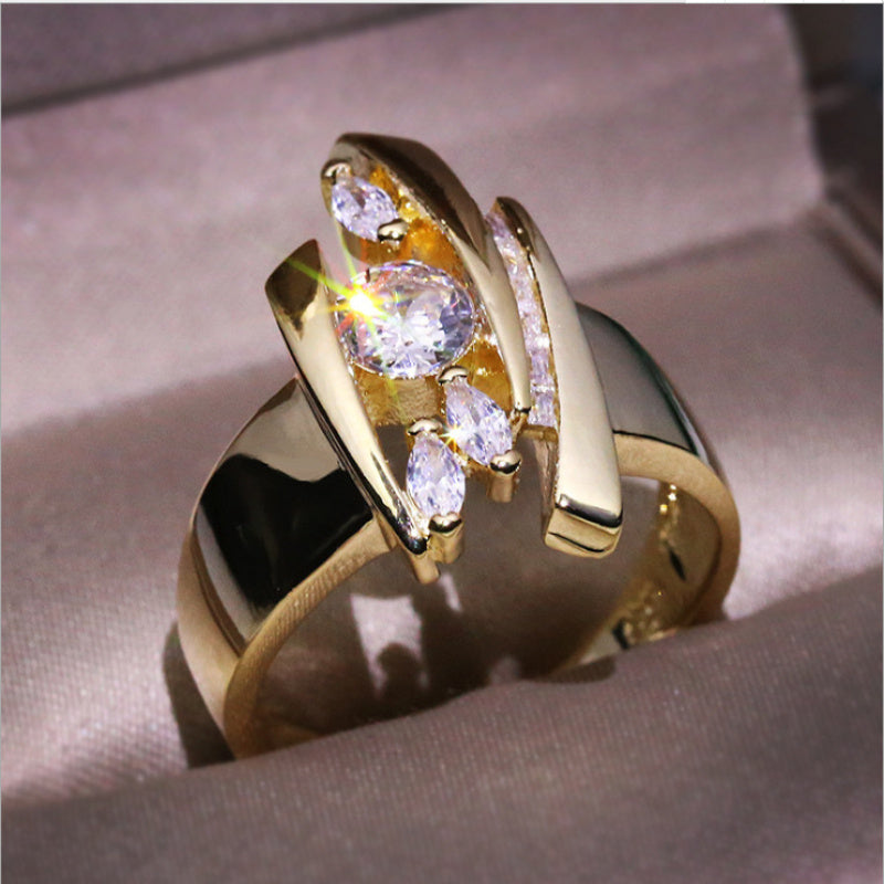 Sparkling Zircon Gold Ring