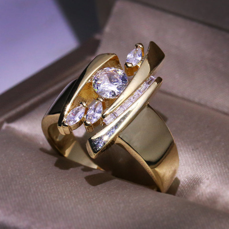 Sparkling Zircon Gold Ring