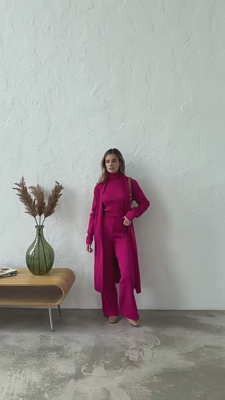 Sophisticated Turtleneck 3-Piece Set with Tailored Trousers