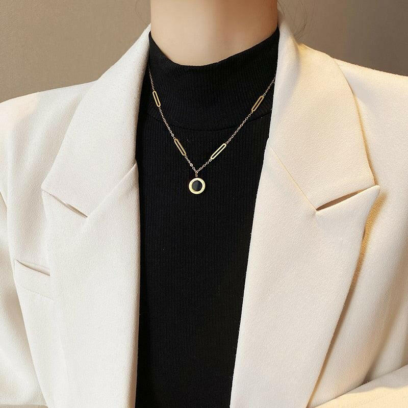 Sleek Round Pendant Necklace - The Nichole Collection